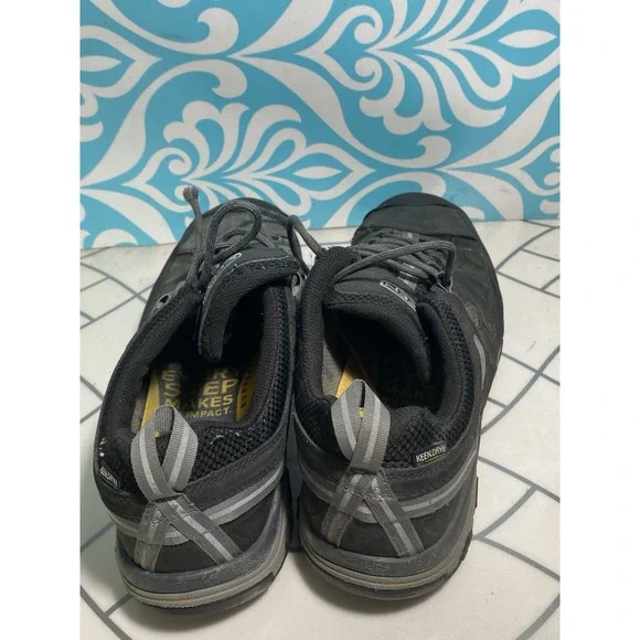 Keen Men Shoe Size 12 - Picture 4 of 6
